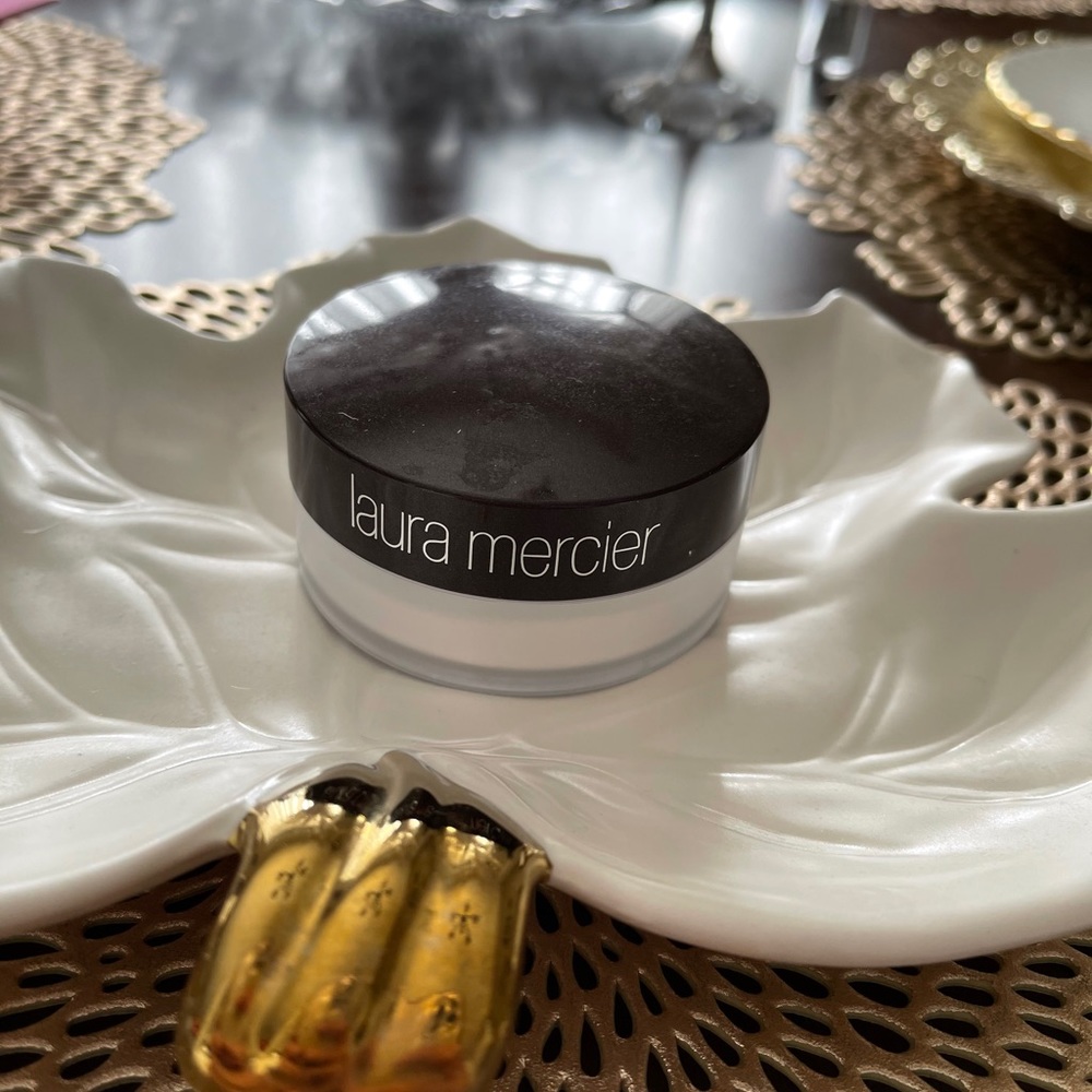 Laura Mercier - Invisible Loose Setting Powder